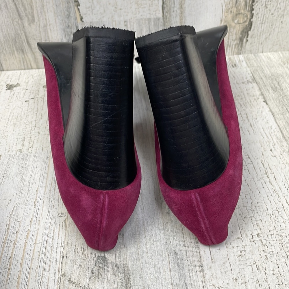 Miu Miu Fuchsia Suede Heels with Black Chunky Heel - Picture 10 of 14